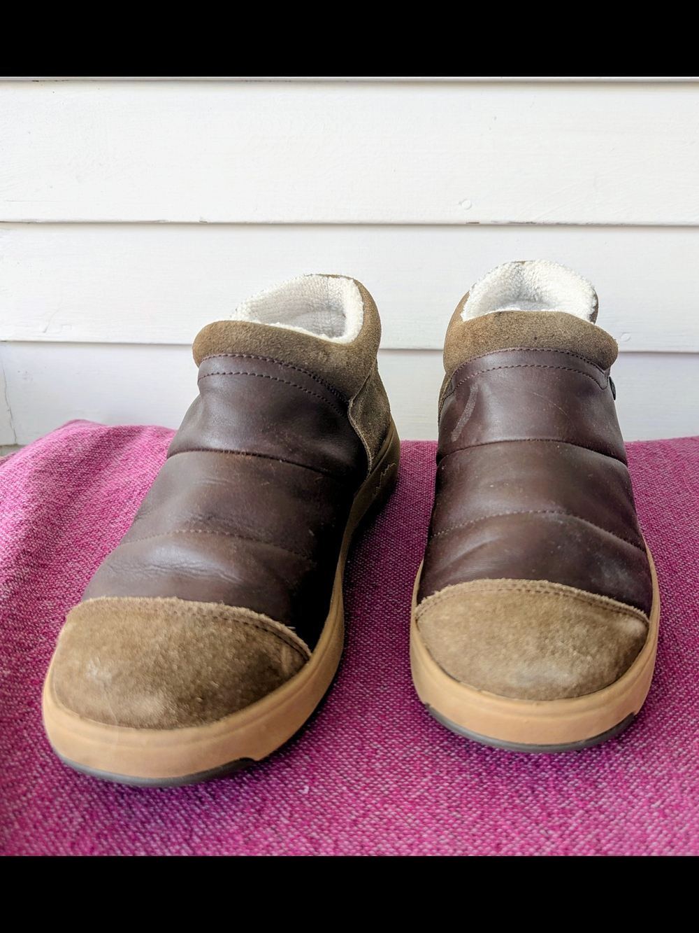 Stio Brown & Tan Slip-On Ankle Booties